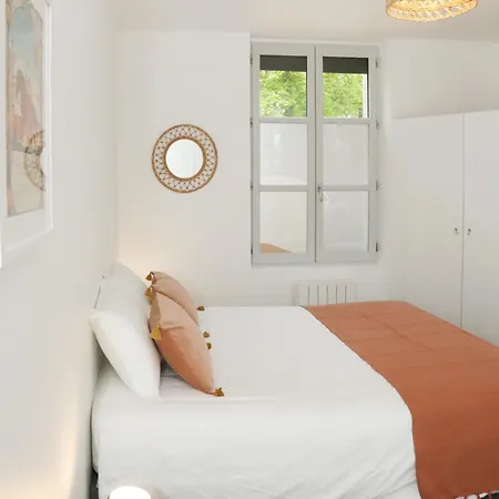 Апартаменты Le Saint-pierre By La Boite En *