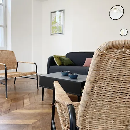 Апартаменты Le Saint-pierre By La Boite En Санлис