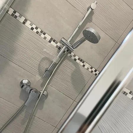 Le Saint-pierre By La Boite En